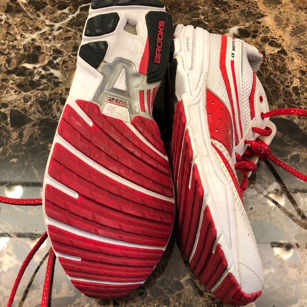 ⚡️Brooks Racing Shoes ⚡️ - Picture 3 of 4